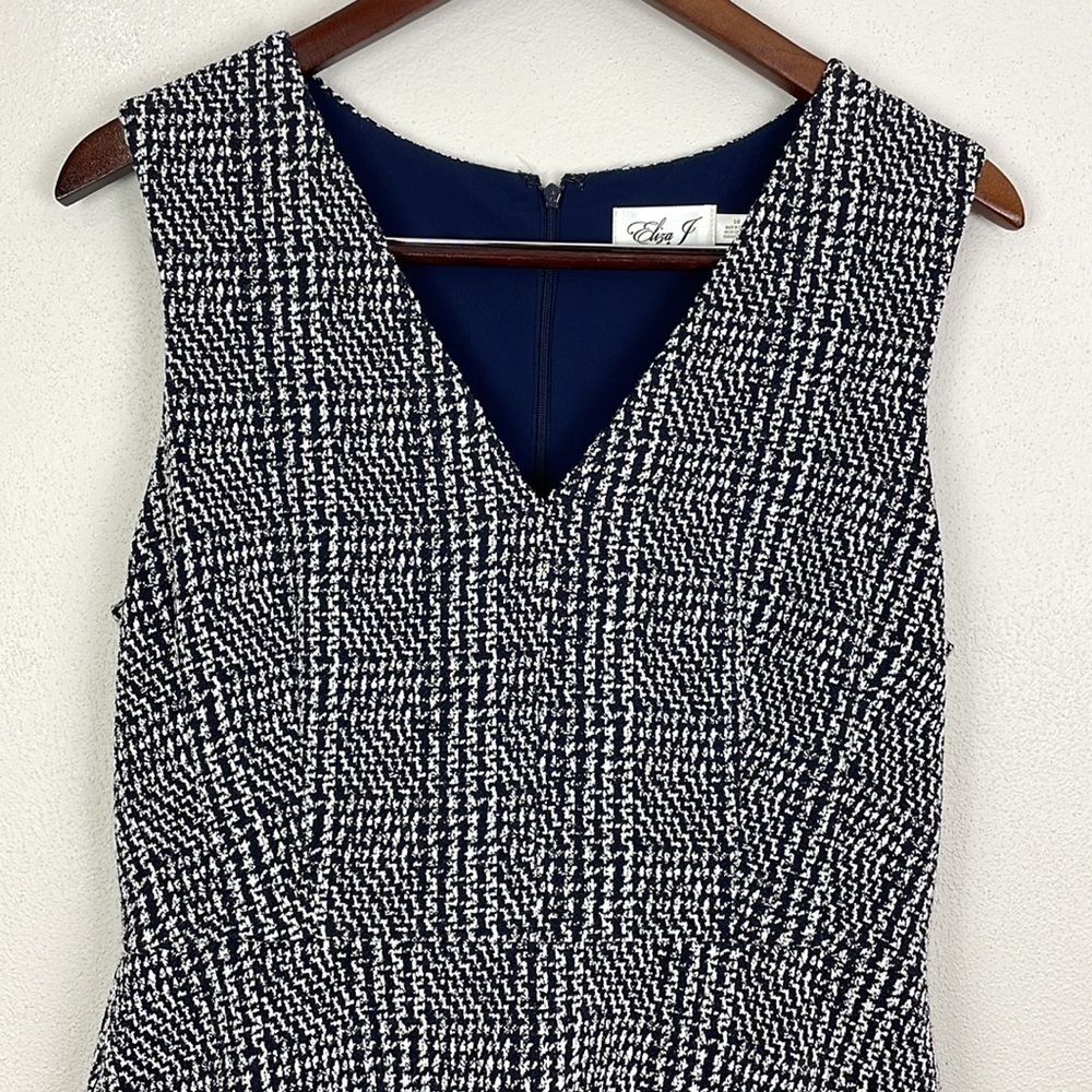 ELIZA J Fit and Flare Dress - Picture 2 of 12